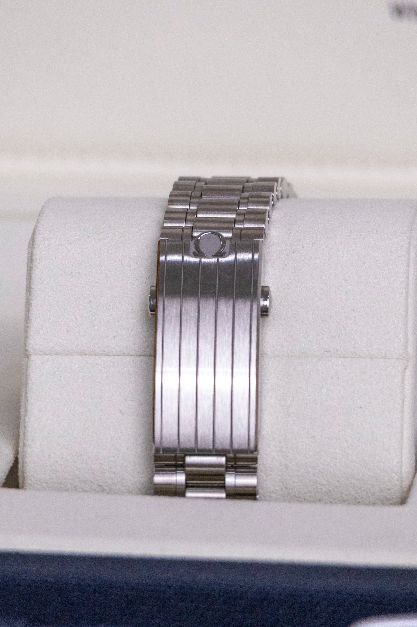 2022 Omega Speedmaster Moonwatch “Snoopy” 50th Anniversary Reference 310.32.42.50.02.001
