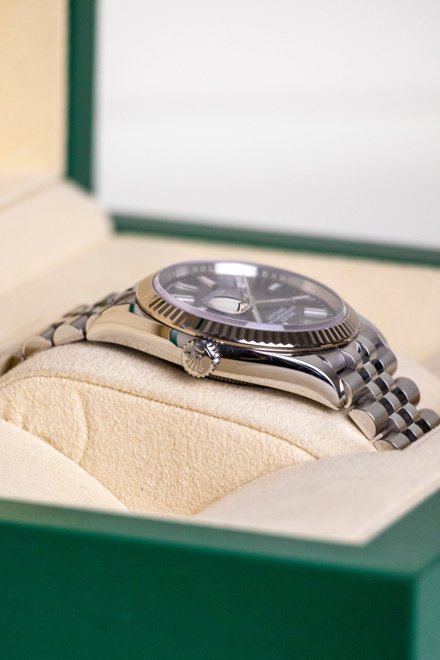 2022 Rolex Datejust 36mm Discontinued Motif Blue dial Fluted Jubilee Reference 126234