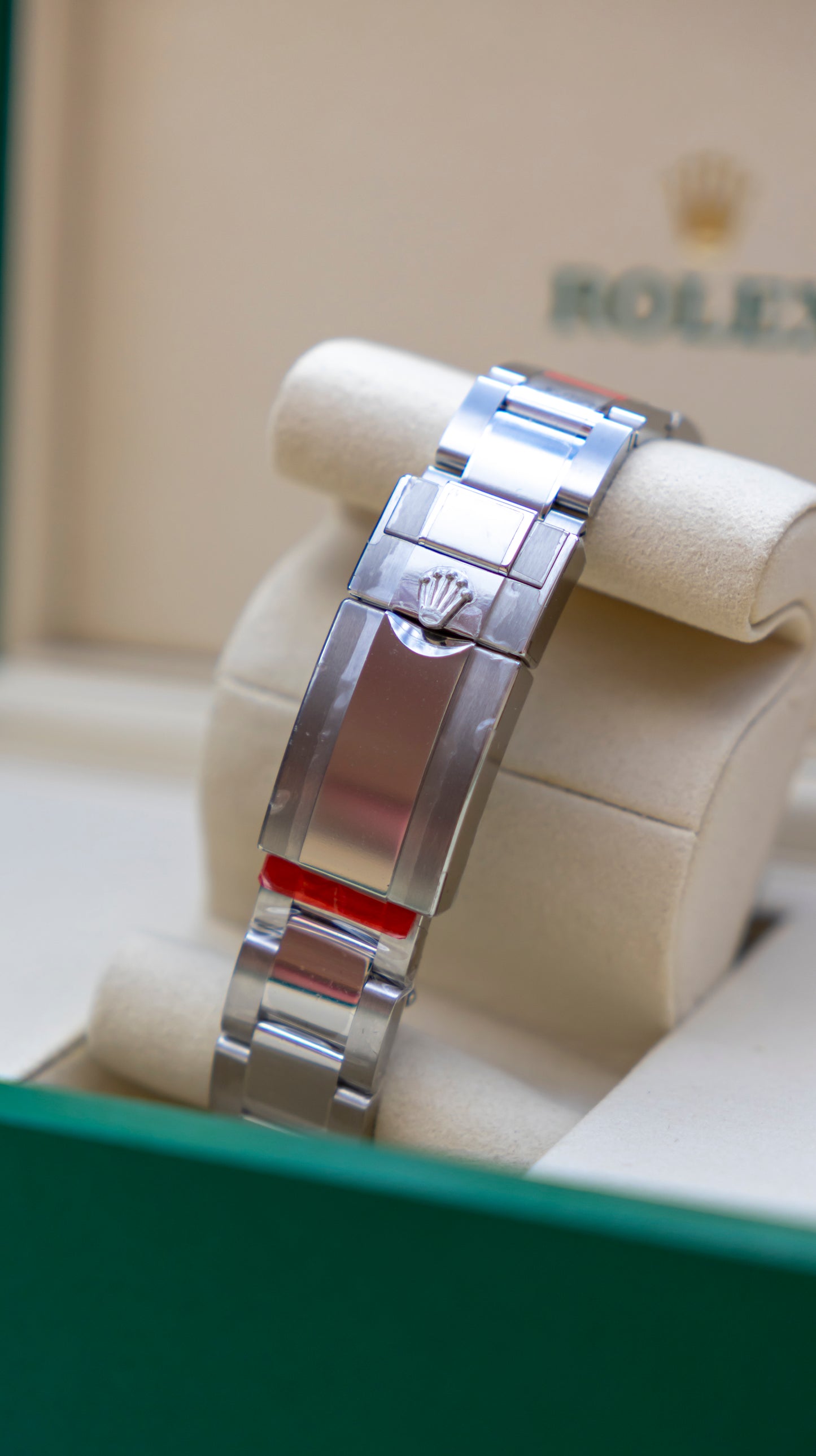 Rolex GMT Master II Bruce Wayne Oyster Reference 126710GRNR