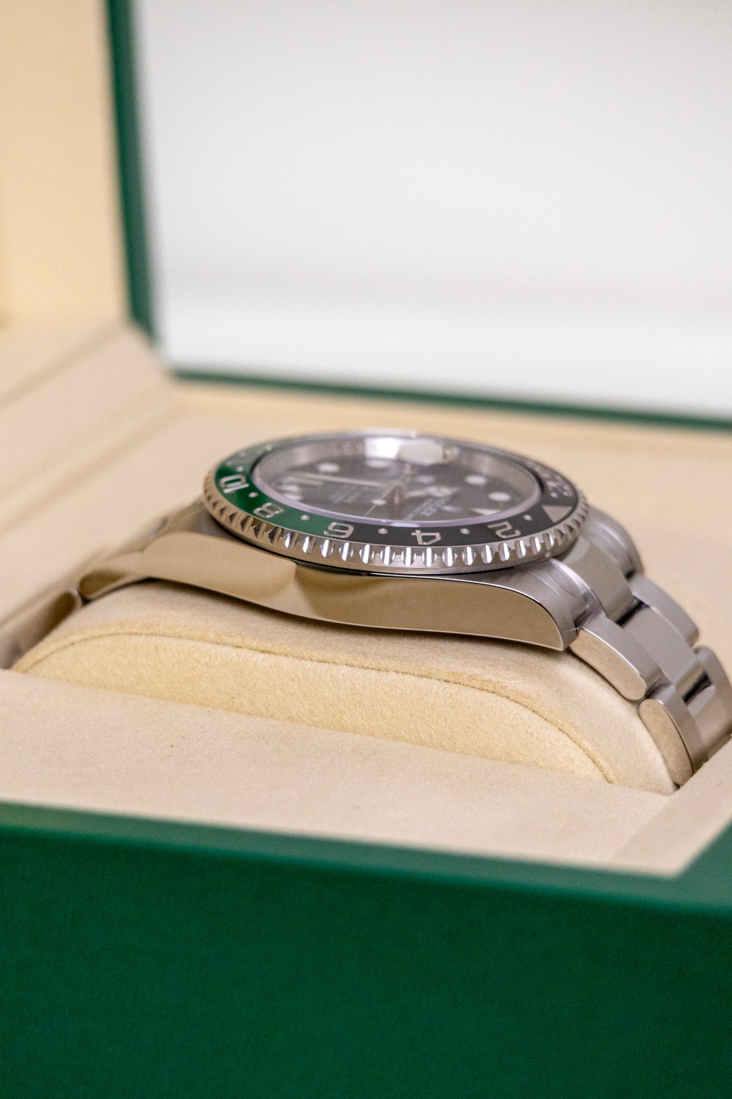 Rolex GMT Master II Sprite Oyster Reference 126720VTNR