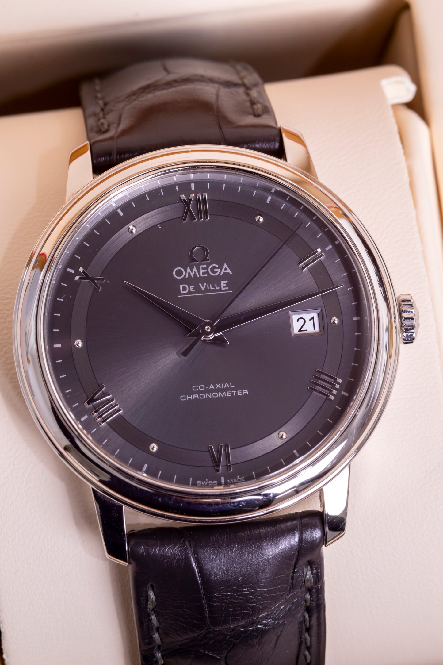 2022 Omega De Ville Prestige 39.5mm Steel on Leather strap