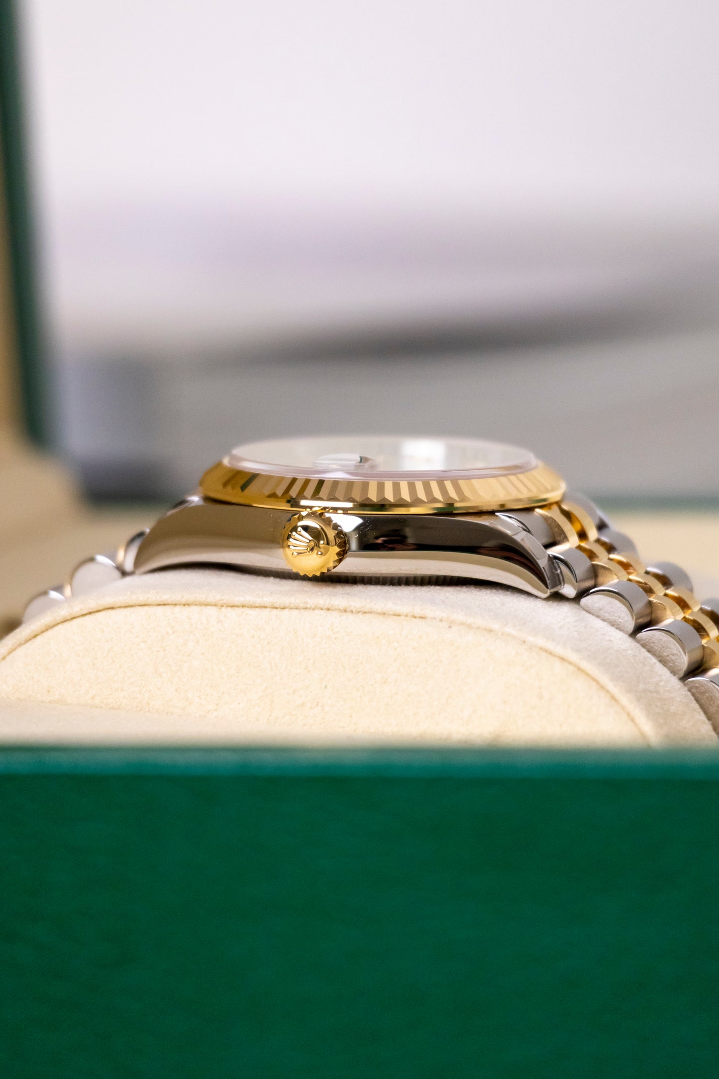 Rolex Datejust 31mm Two Tones YG MOP dial Reference 278273