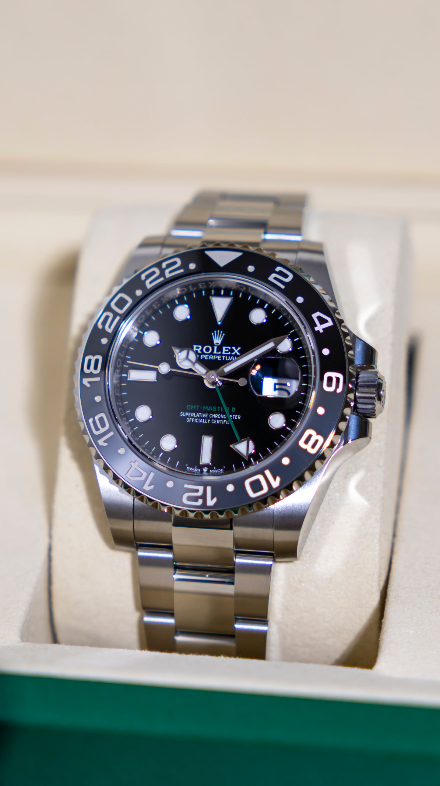 Rolex GMT Master II Bruce Wayne Oyster Reference 126710GRNR