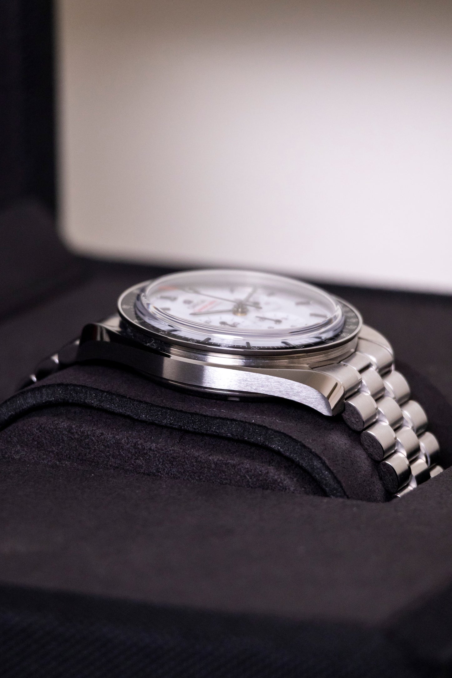 Omega Speedmaster Moonwatch Professional White Dial Reference 310.30.42.50.04.001