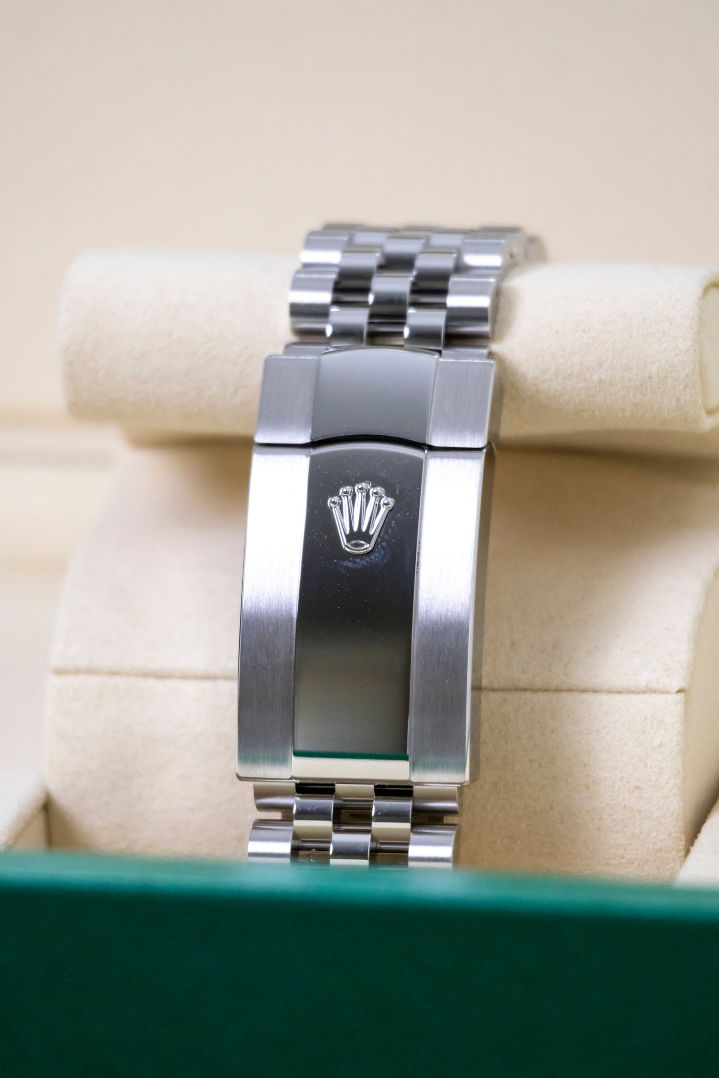 Rolex Datejust 41mm Blue Diamonds Dial Fluted Jubilee Reference 126334