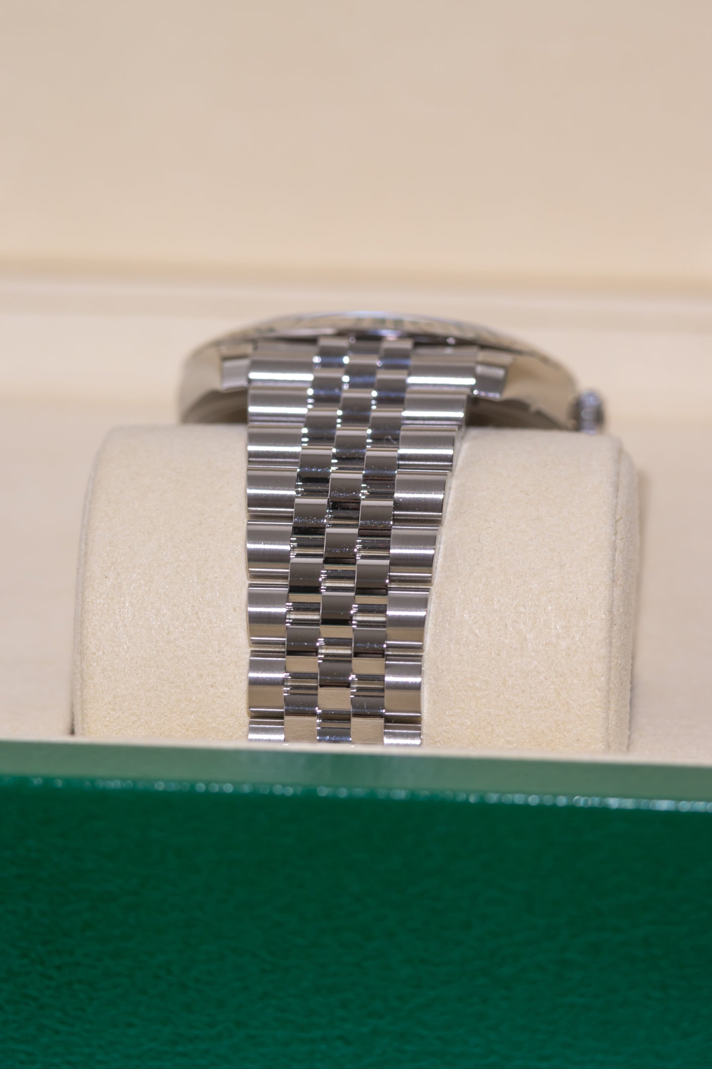 Rolex Datejust 41mm Mint Green Fluted Jubilee Reference 126334