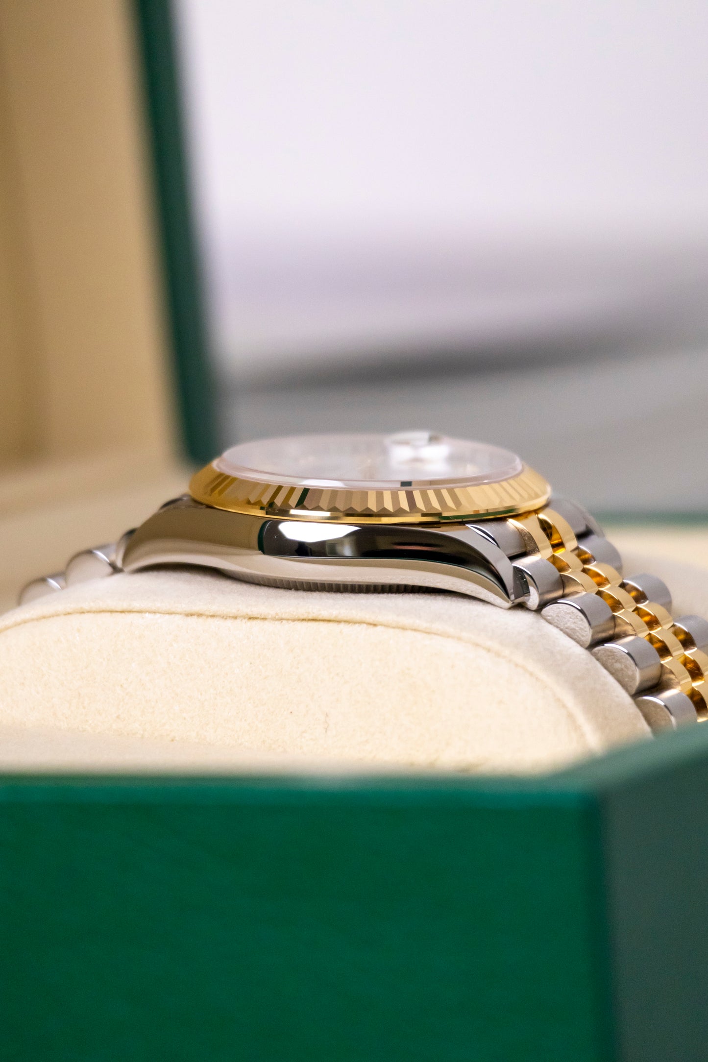 Rolex Datejust 31mm Two Tones YG MOP dial Reference 278273